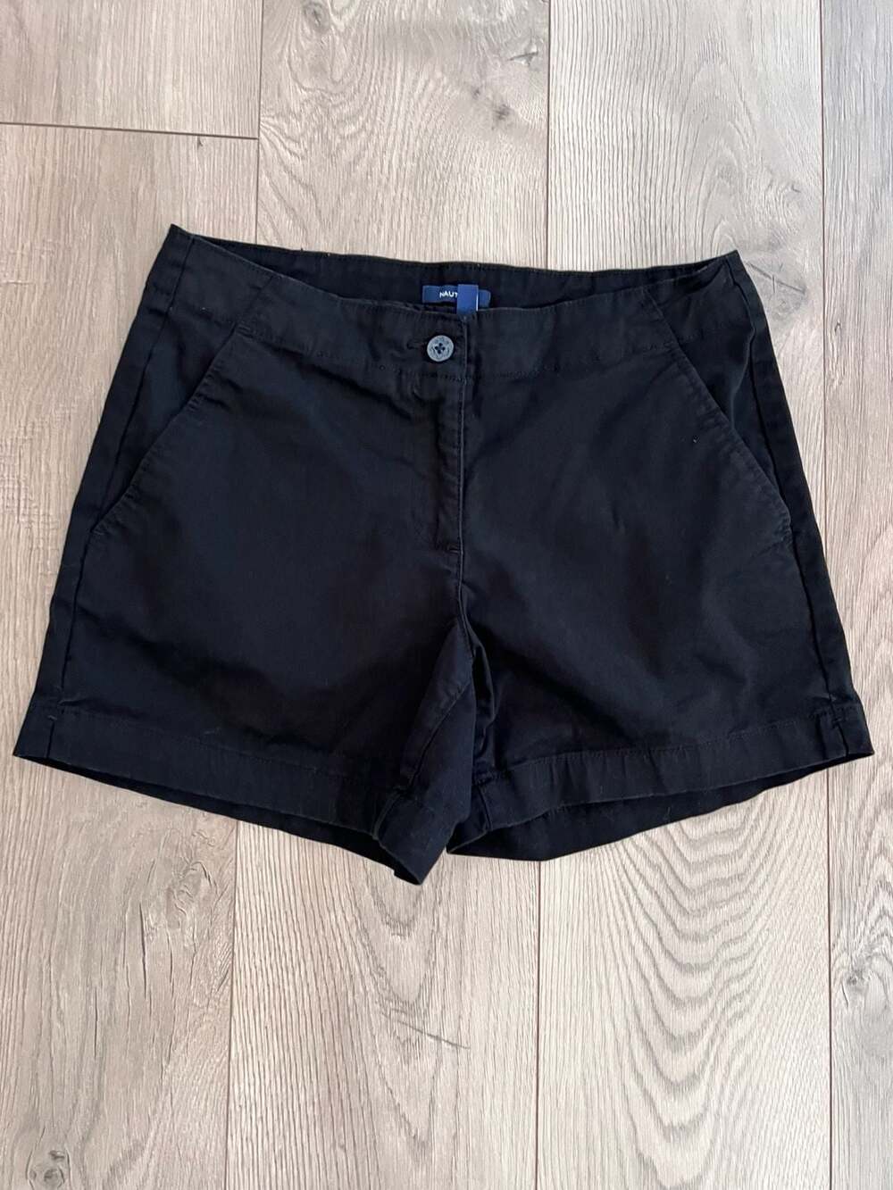 Nautica Women's Black Cotton Blend Chino Shorts Size 6